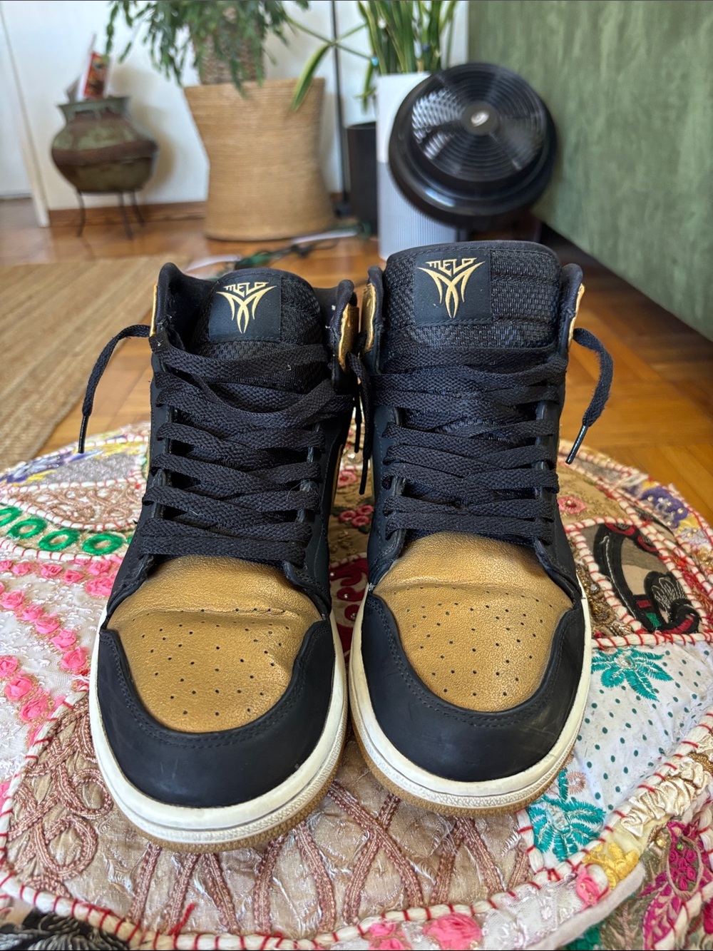 Air Jordan 1 Retro High “Melo” - Picture 4 of 10